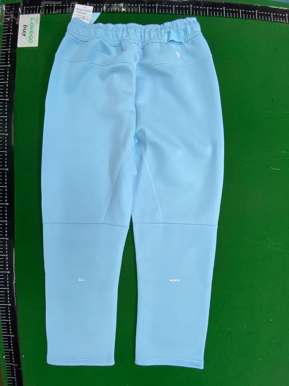 浅蓝