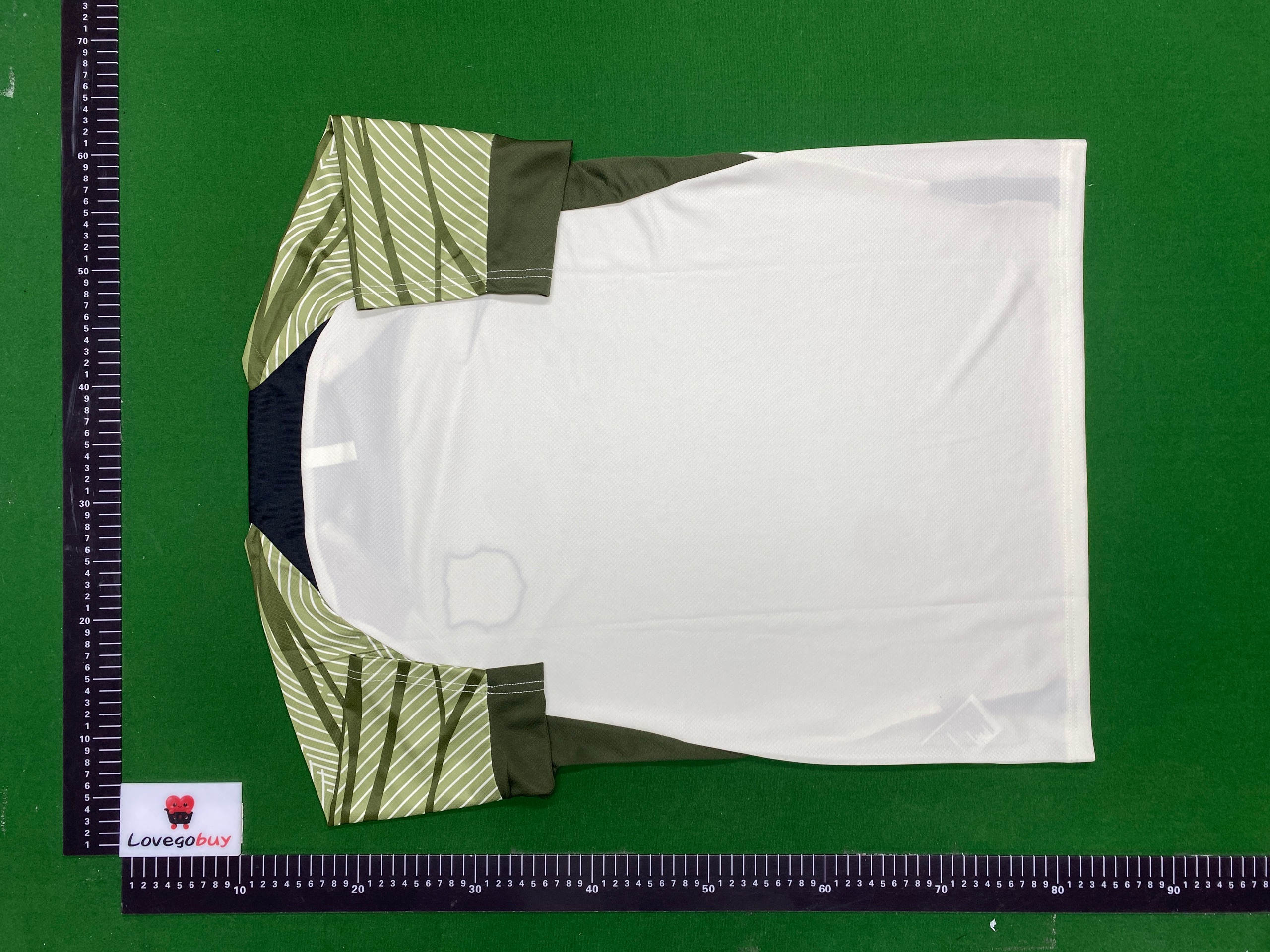2324米白色巴萨套装